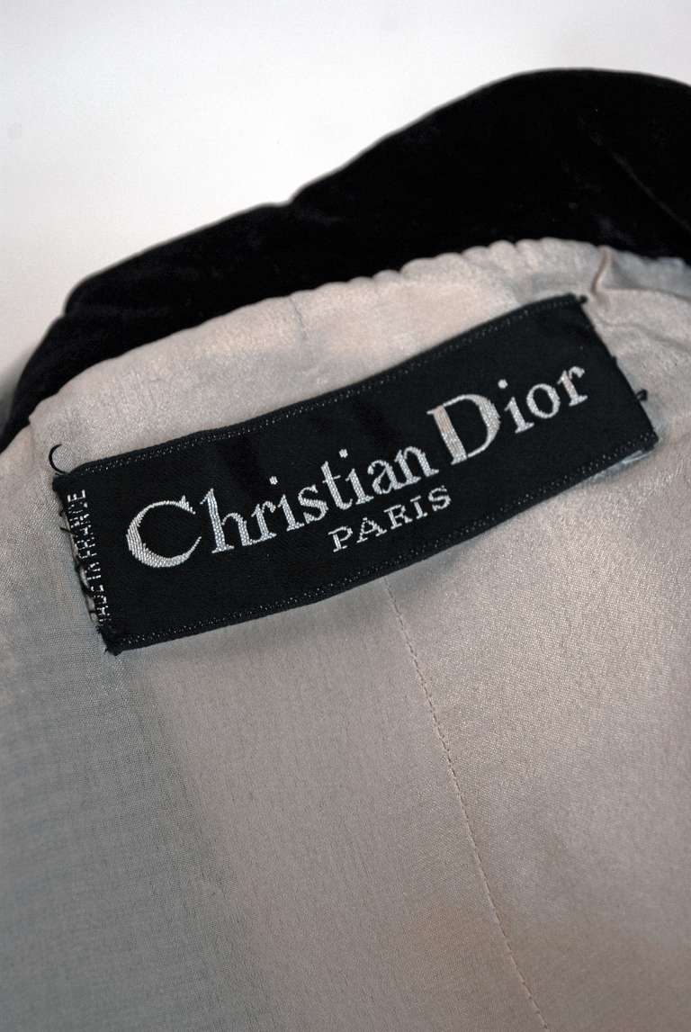 1950 Christian Dior Haute-Couture Noir & Laine blanche Costume New-Look 2