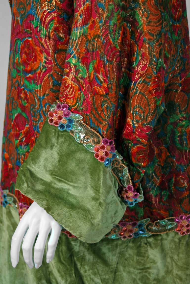 1920's French Beaded Metallic Floral-Lame & Green Silk-Velvet Deco Flapper Coat In Excellent Condition In Beverly Hills, CA