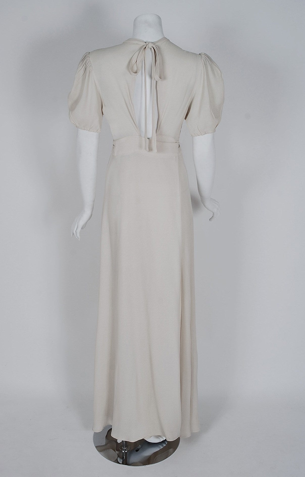 Women's 1970's Ossie Clark Ivory Moss-Crepe Puff Sleeve Plunge Full-Length Gown Dress