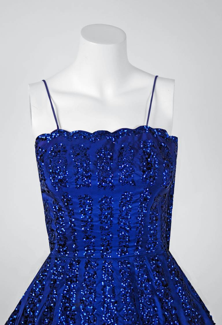 1950's Frank Starr Sequin Indigo Blue-Purple Silk Full Party Dress & Cape In Excellent Condition In Beverly Hills, CA