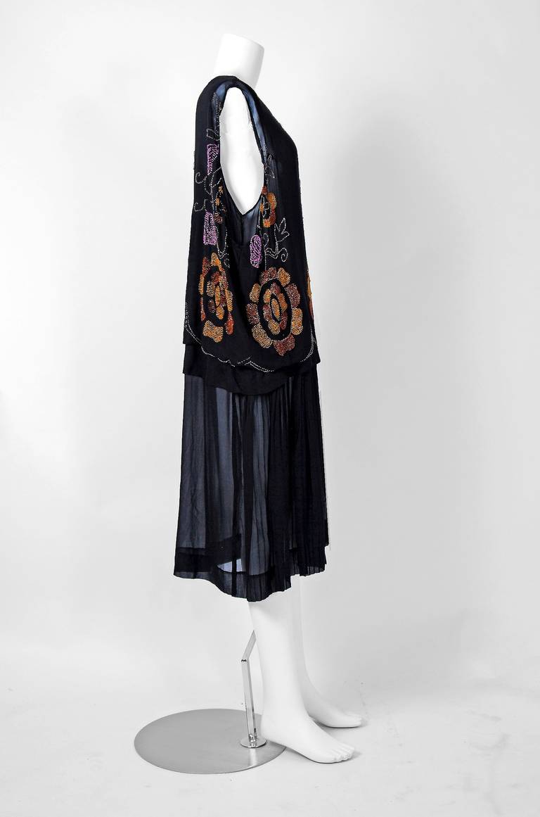 Women's 1920's French Floral Beaded Black Chiffon Deco Pleated Drop-Waist Flapper Dress