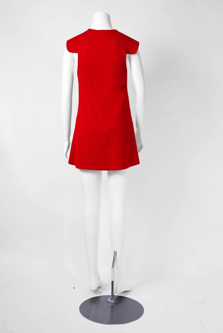 1960's Pierre Cardin Space-Age Red & Black Block-Color Knit Mod Mini Dress In Excellent Condition In Beverly Hills, CA
