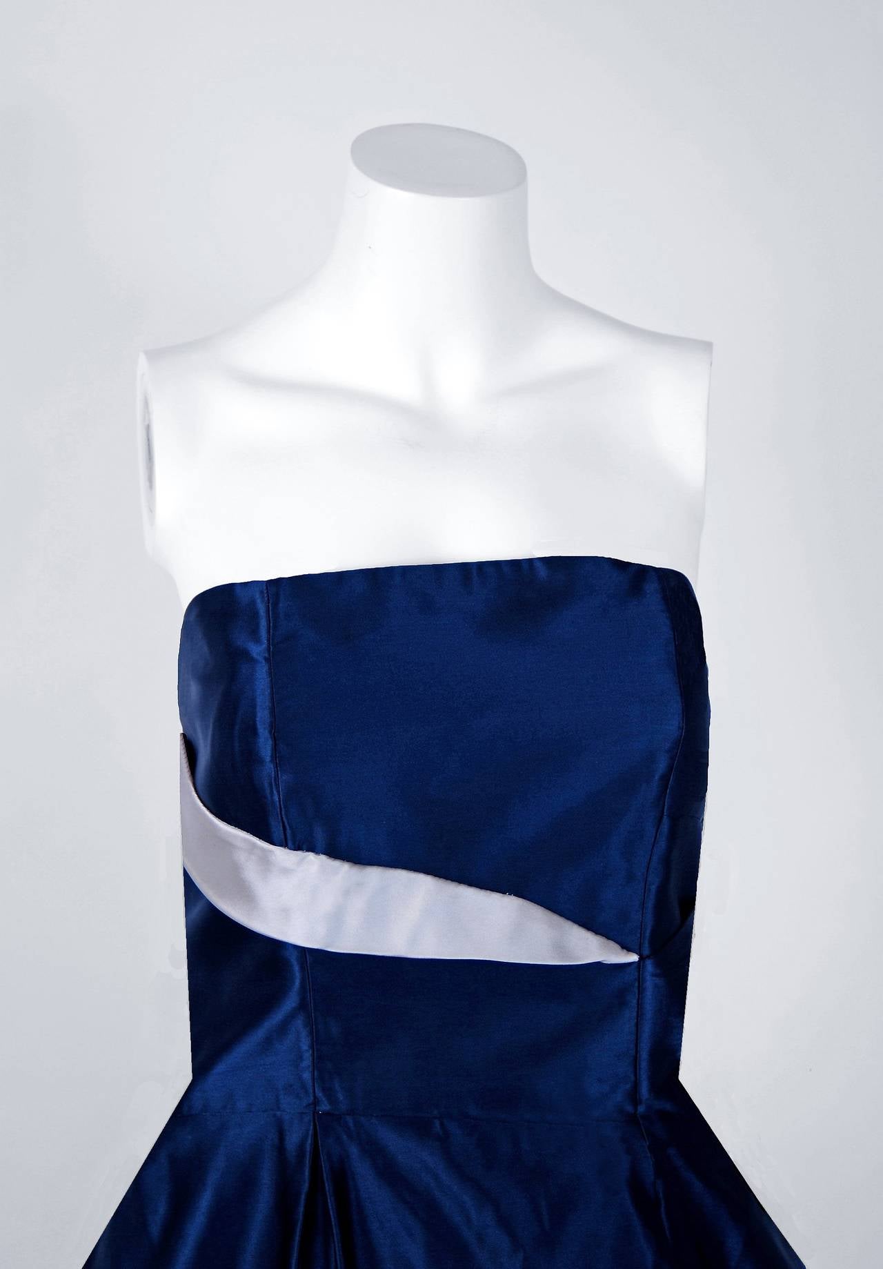 1950's Lanvin Castillo Haute-Couture Navy & Ivory Satin Strapless Dress Ensemble In Excellent Condition In Beverly Hills, CA