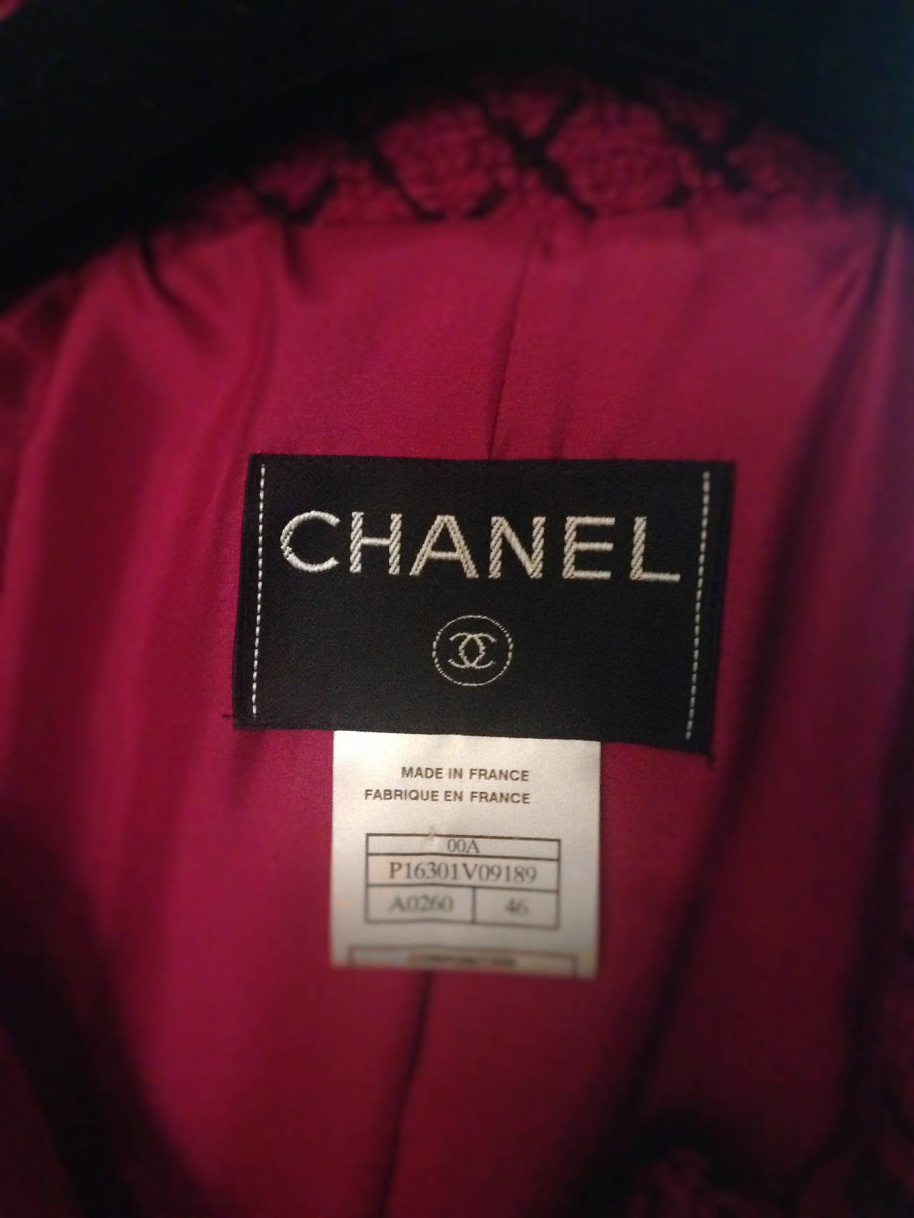 2000 Chanel Raspberry & Black Plaid Belted Boucle-Wool Jacket Coat 2