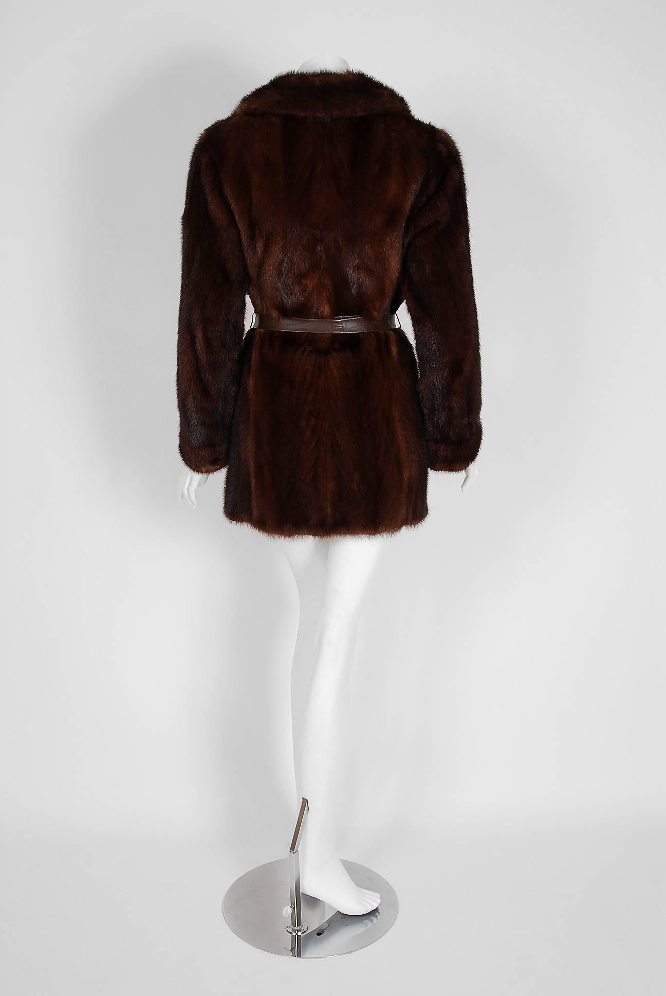 1960's Exquisite Chestnut-Brown Mink Fur & Genuine Leather Belted Coat Jacket In Excellent Condition In Beverly Hills, CA