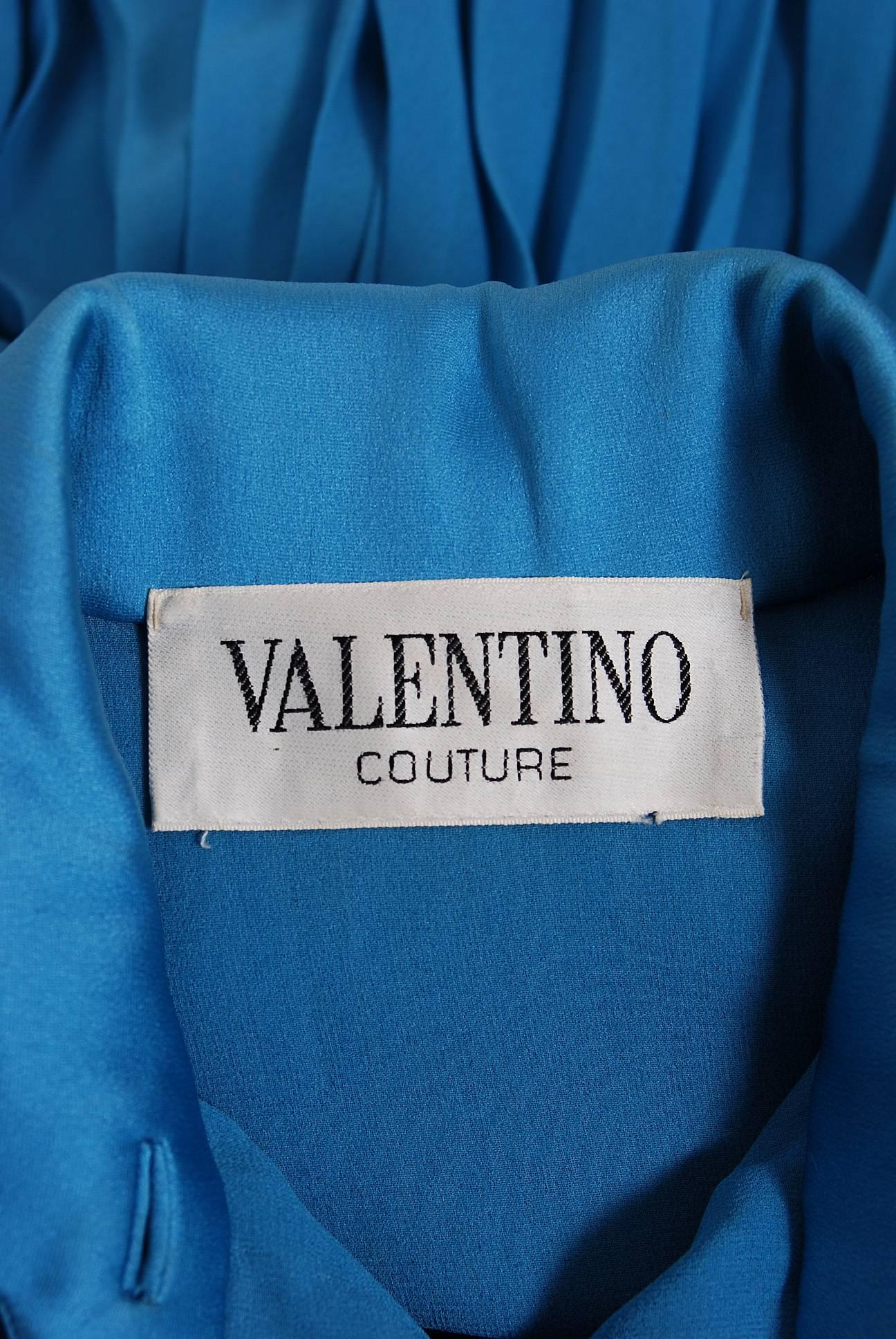 Vintage 1974 Valentino Couture Turquoise-Blue Chiffon Pleated Swing Shirtdress 3