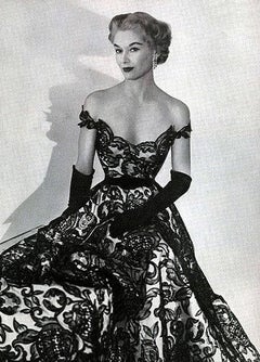 Vintage 1951 Hattie Carnegie Black White Lace Illusion Asymmetric Strapless Gown