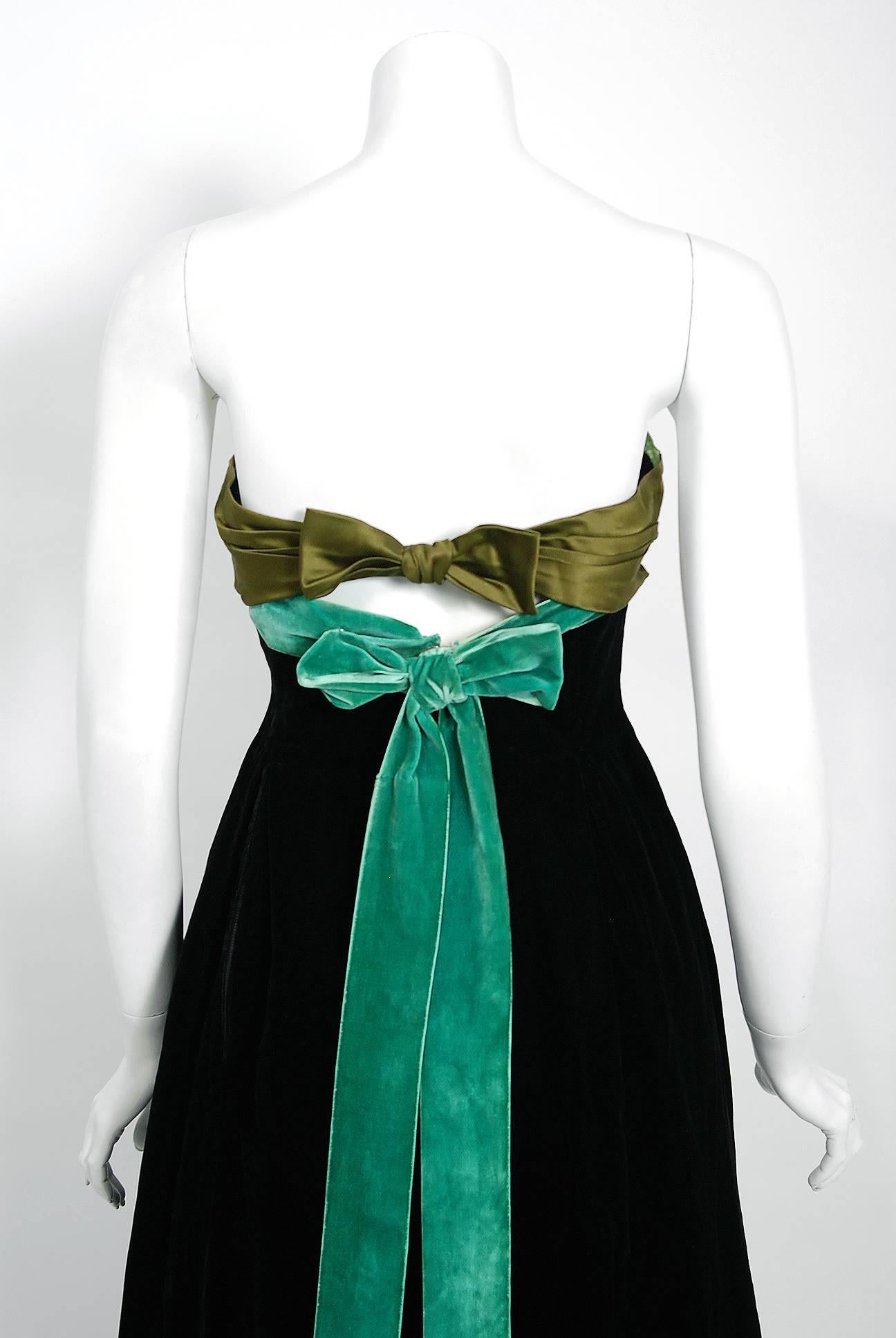 Vintage 1957 Pierre Balmain Haute Couture Black Velvet Olive Silk Strapless Gown In Good Condition In Beverly Hills, CA