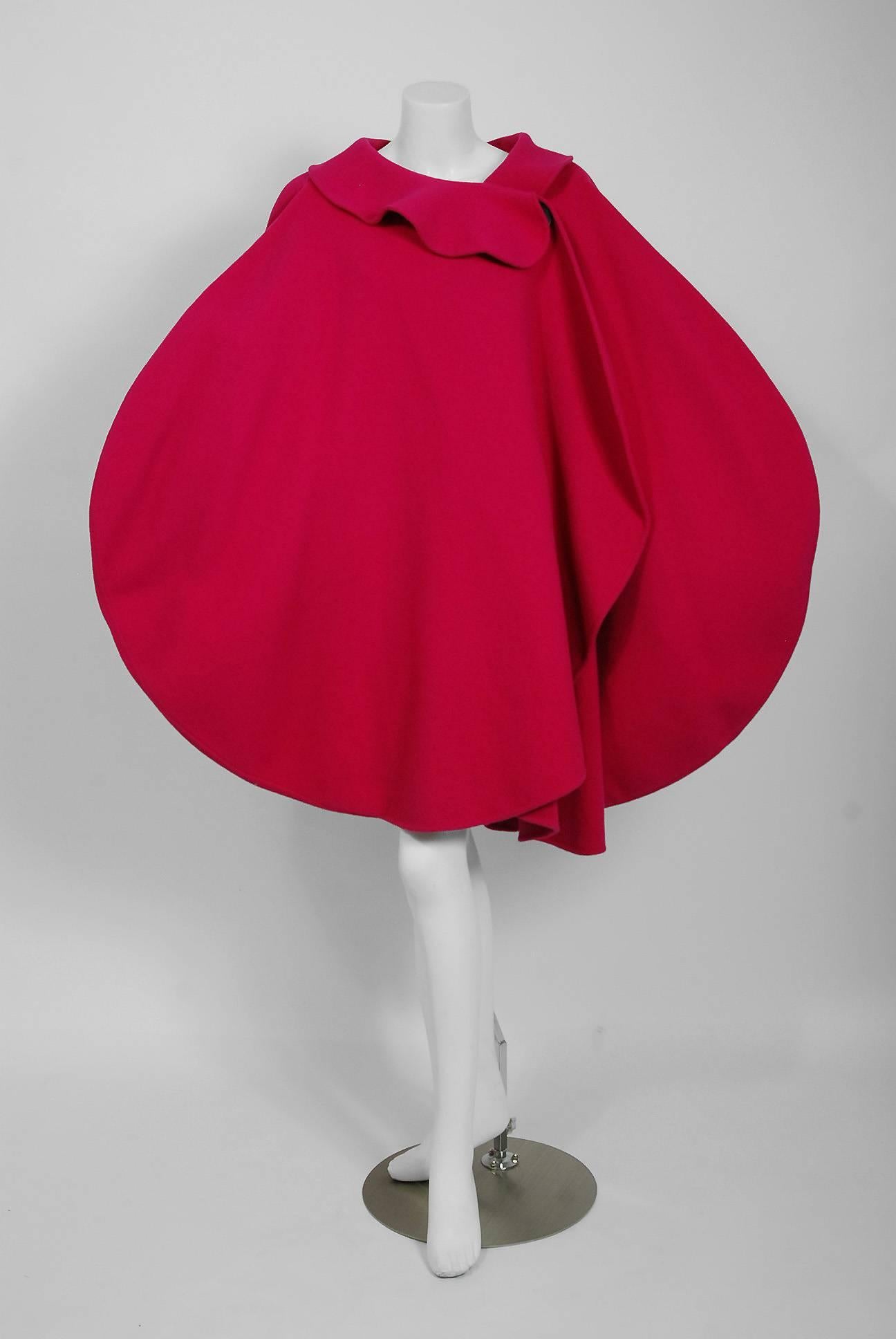 Women's or Men's 1987 Pierre Cardin Haute-Couture Magenta Pink Wool Avant Garde Fin-Back Coat 