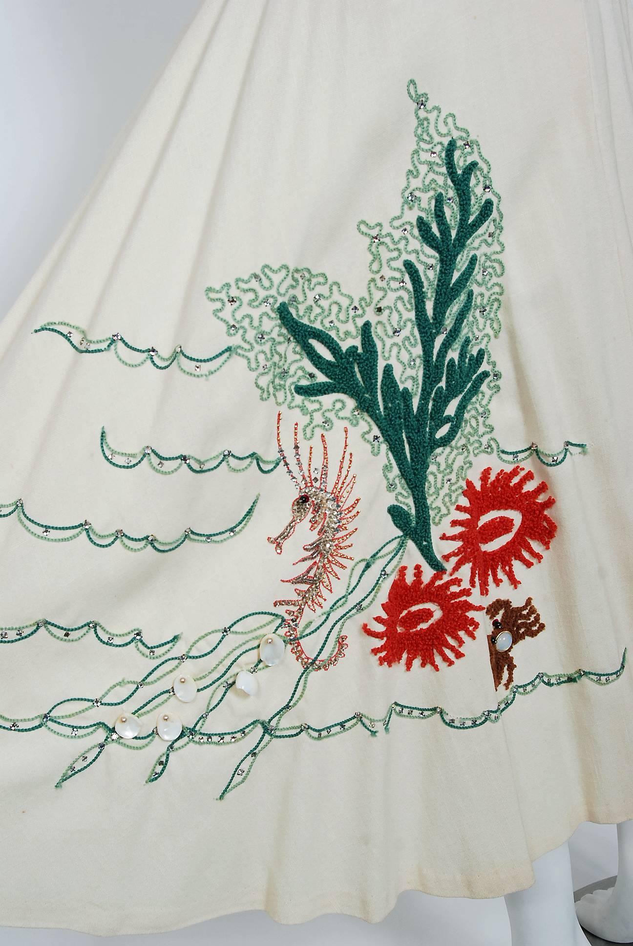 1940's Marion McCoy Under-The Sea Novelty Embroidered Linen Full Skirt Dress  In Good Condition In Beverly Hills, CA