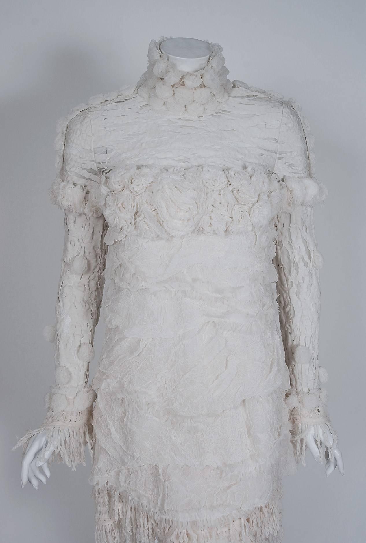 2010 Chanel Runway Iceberg Collection Ivory White Silk Applique Fringe Dress In Excellent Condition In Beverly Hills, CA