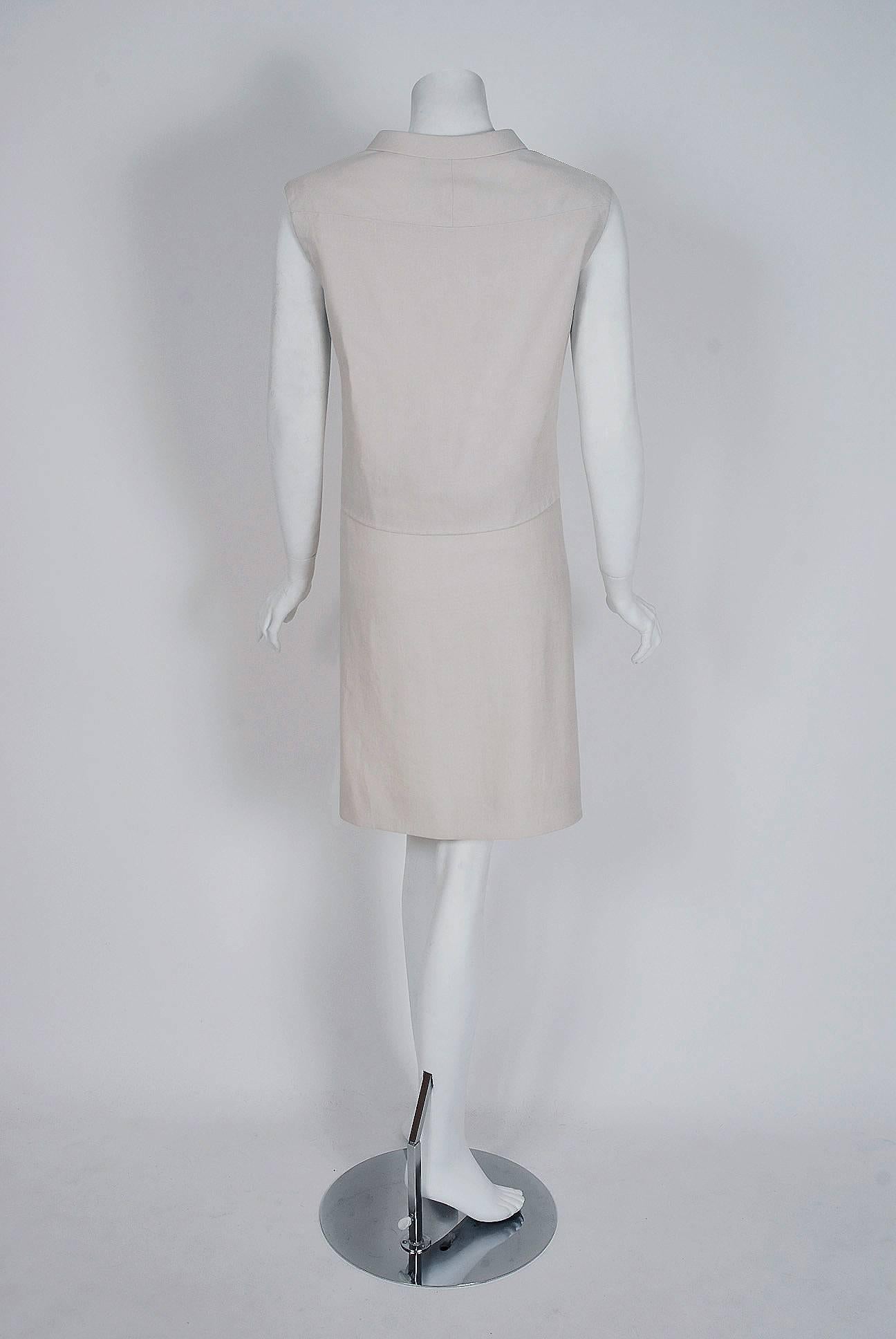 Gray 1964 Givenchy Haute-Couture White Linen Tailored Sleeveless Mod Dress Ensemble