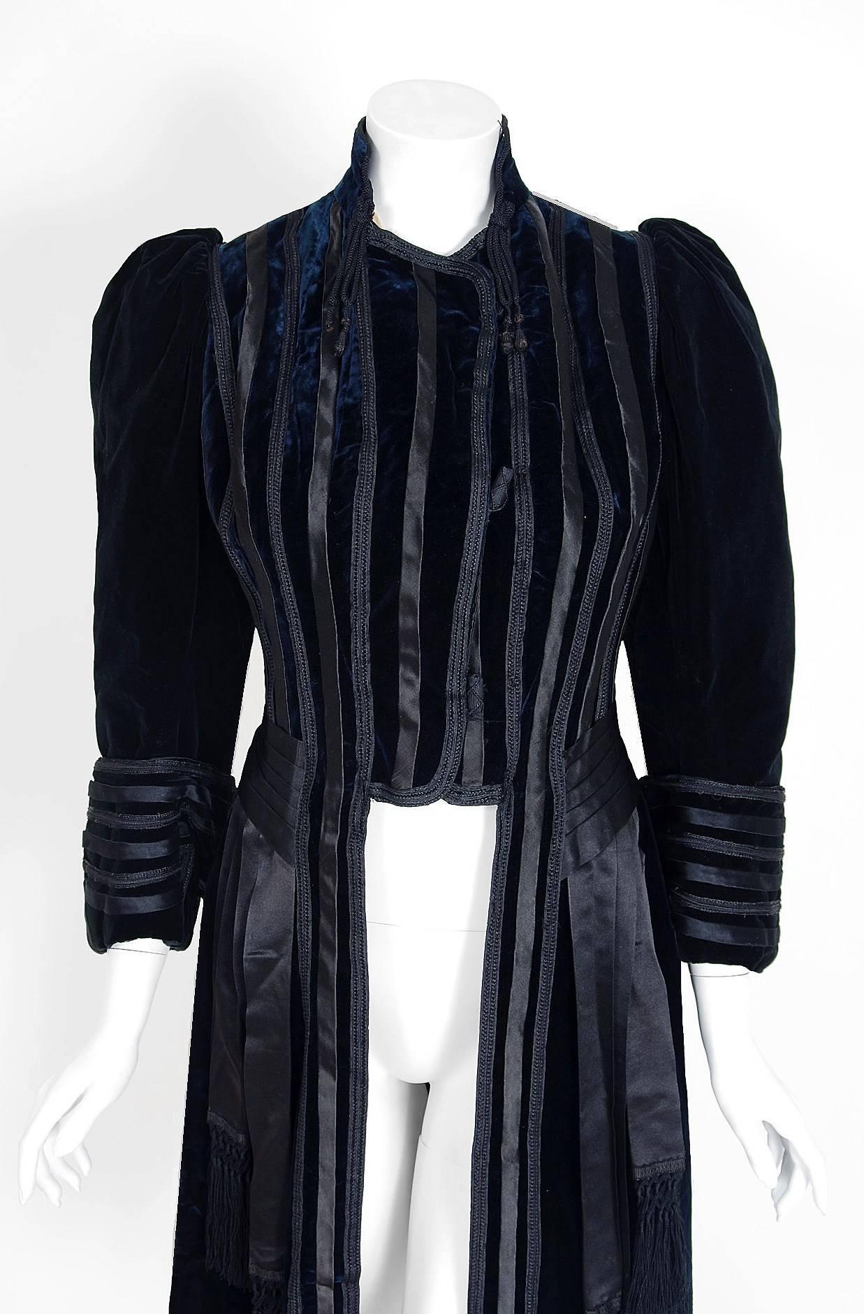 Black 1910's Edwardian Antique Couture Blue Velvet Puff-Sleeve Princess Jacket Coat