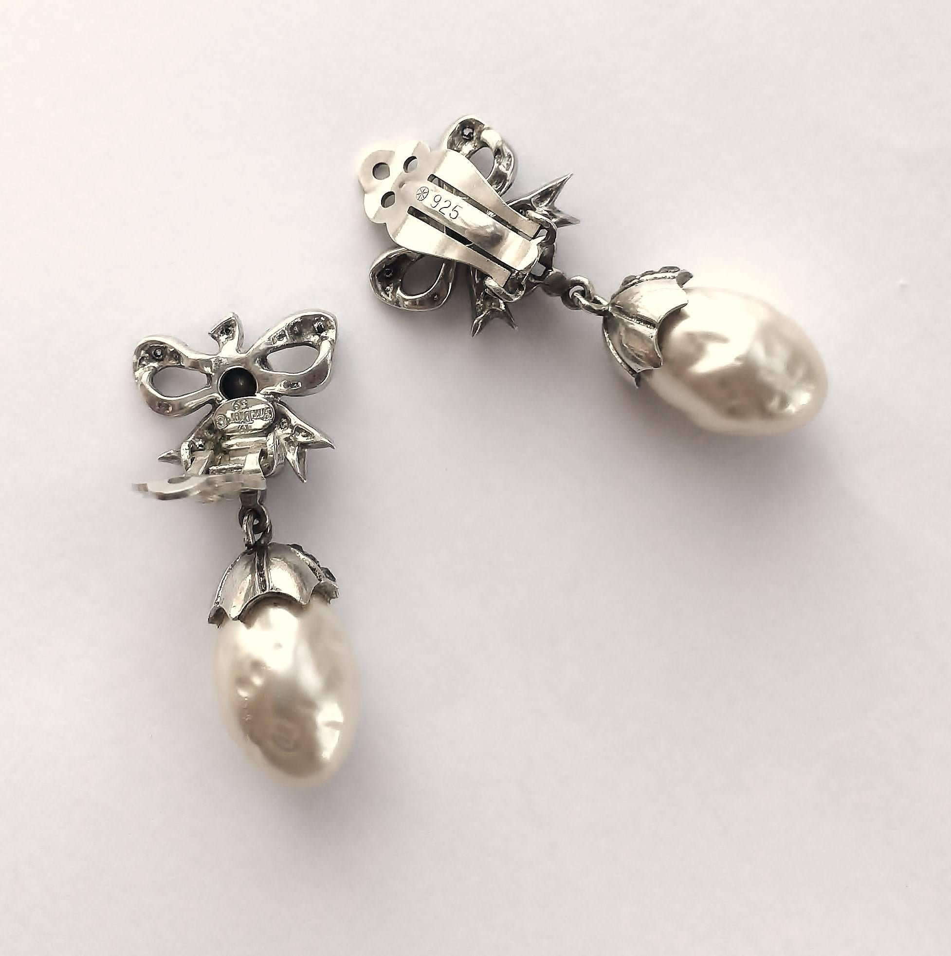 dior drop pearl earrings
