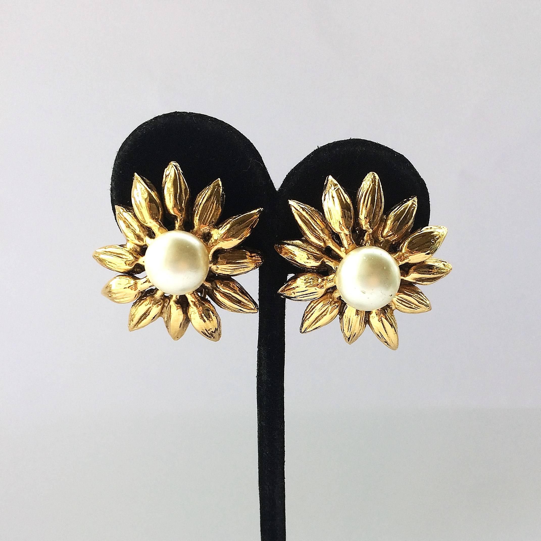 Women's Classic Chanel gilt and pearl sunflower earrings, 1950s