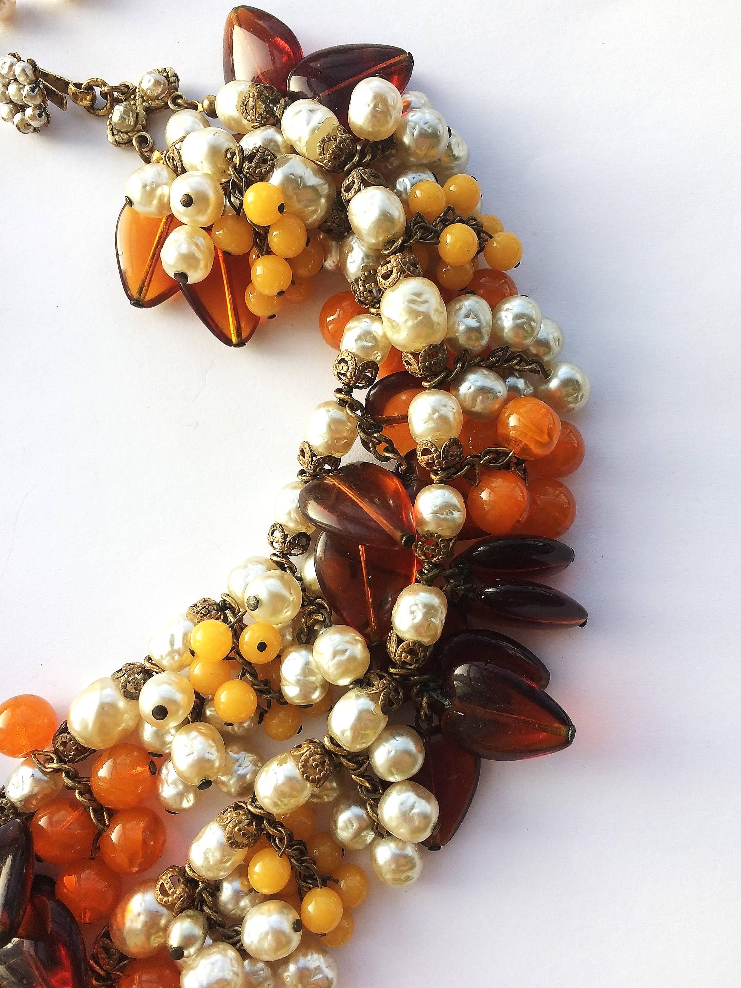 Miriam Haskell, collier de perles baroques et de verre avec boucles d'oreilles assorties, années 1960 en vente 3
