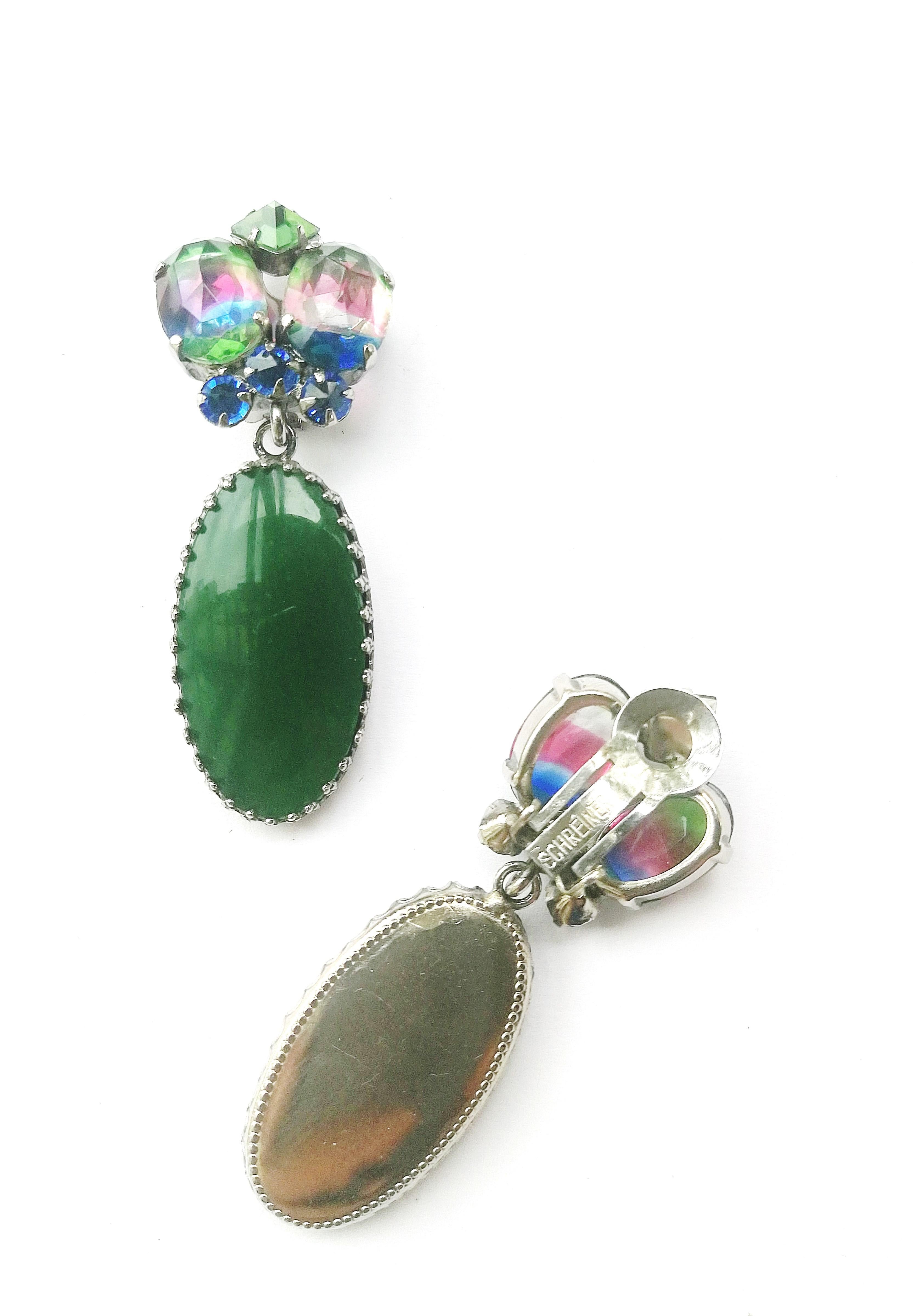 Green glass and multi coloured paste brooch/pendant and earrings, Schreiner NY 9