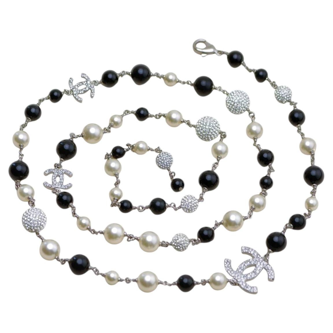 Chanel CC Faux Pearl and Crystals Sautoir Long Necklace For Sale