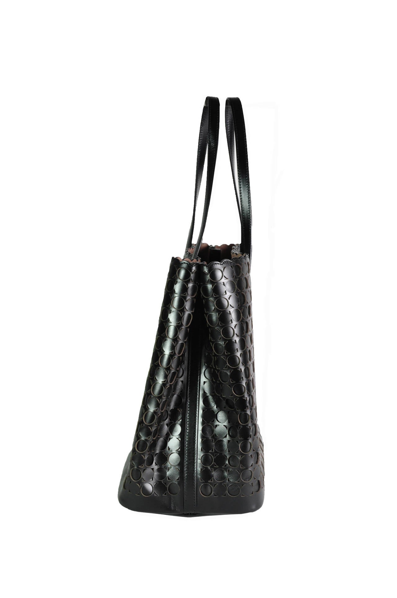 Alaia Black Cut-out Leather Shopper Tote Bag In Excellent Condition In Hong Kong, Hong Kong