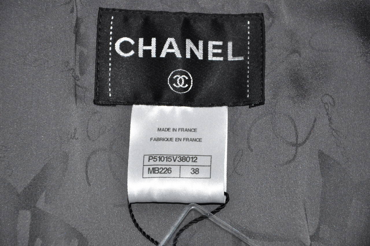 Chanel 2015 S/S Collection Grey/Blue Fantasy Tweed Jacket FR38 In Excellent Condition For Sale In Hong Kong, Hong Kong