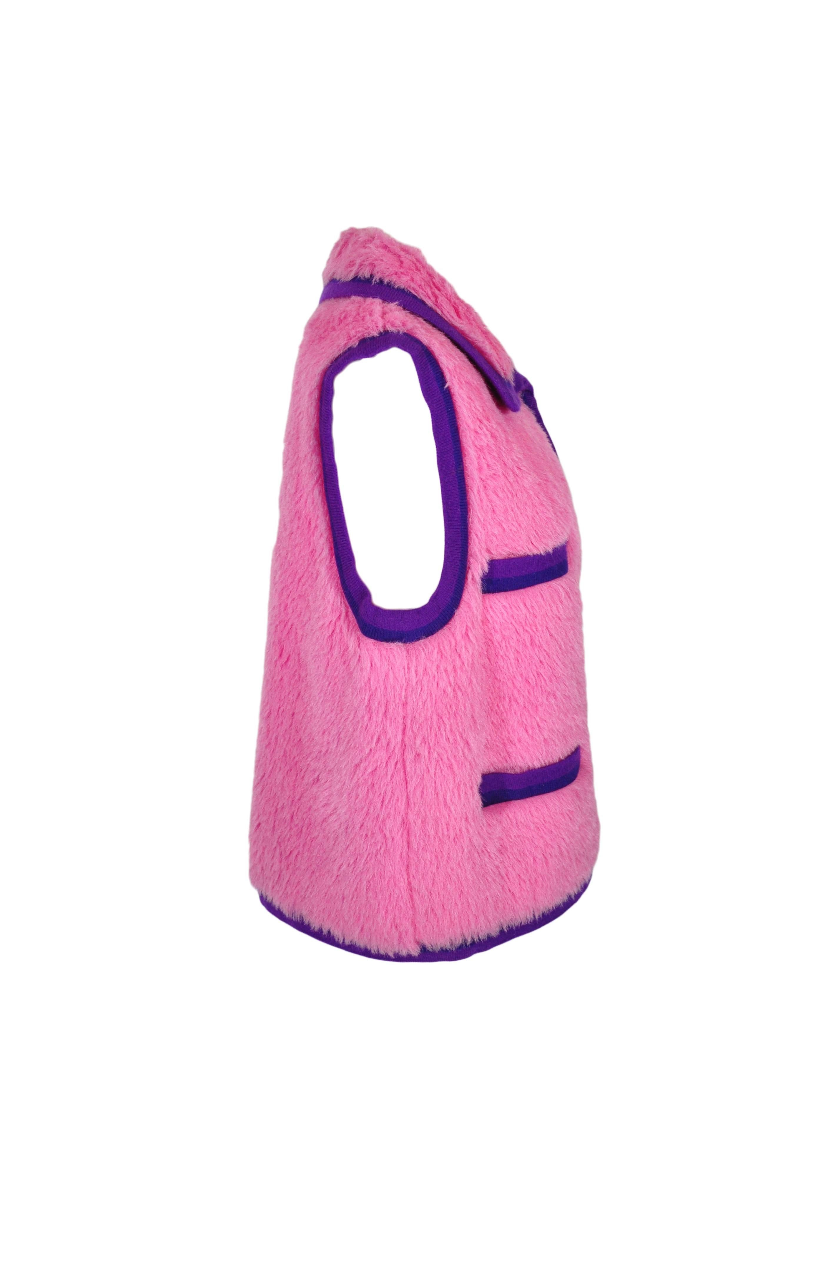 Women's Chanel 94A Hot Pink 4 Pockets  Cashmere Trimmed Alpaga/Cotton Vest FR36 For Sale