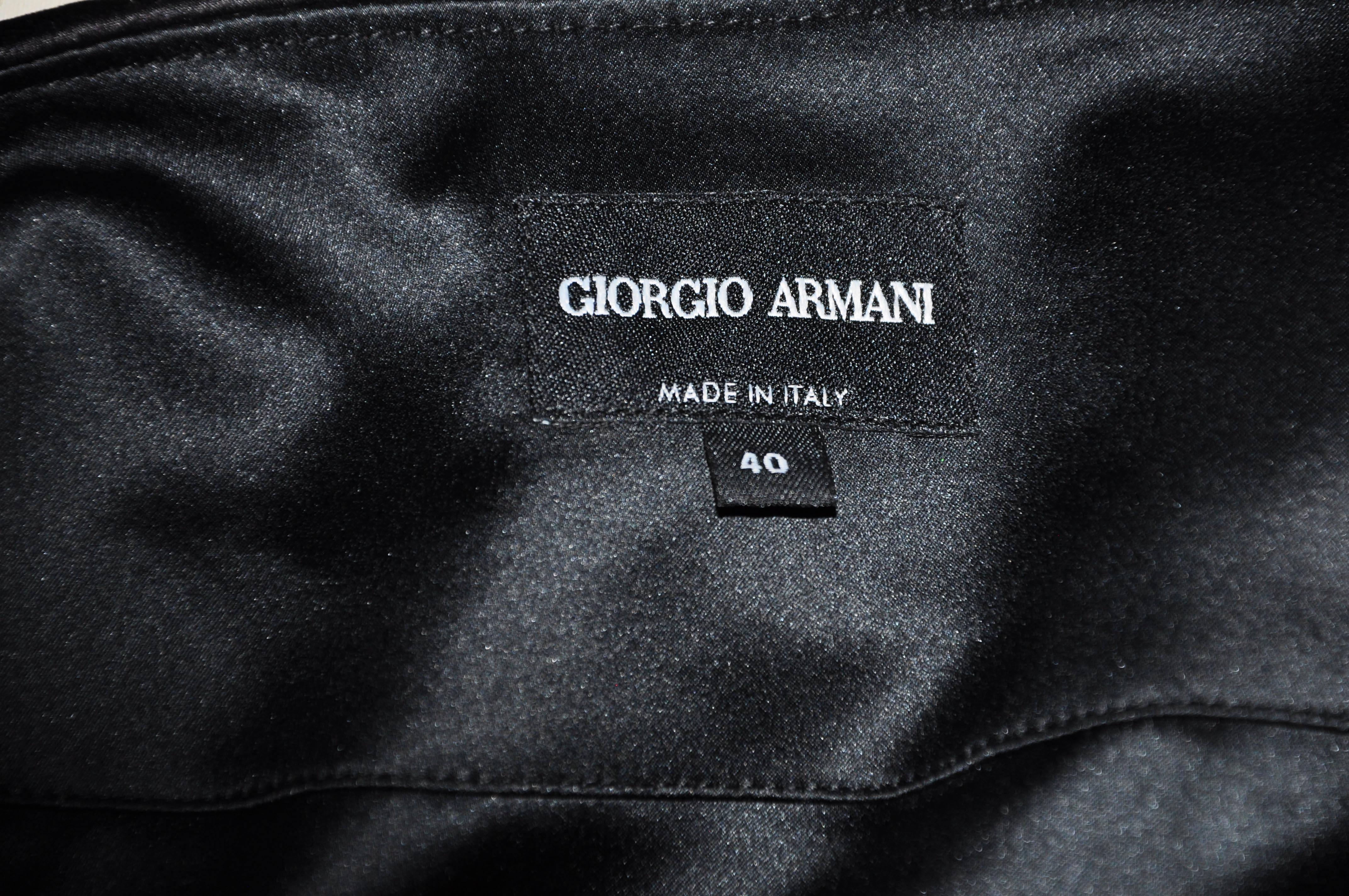 Giorgio Armani Classic Black Velvet Cocktail Skirt Suit  In Excellent Condition For Sale In Hong Kong, Hong Kong