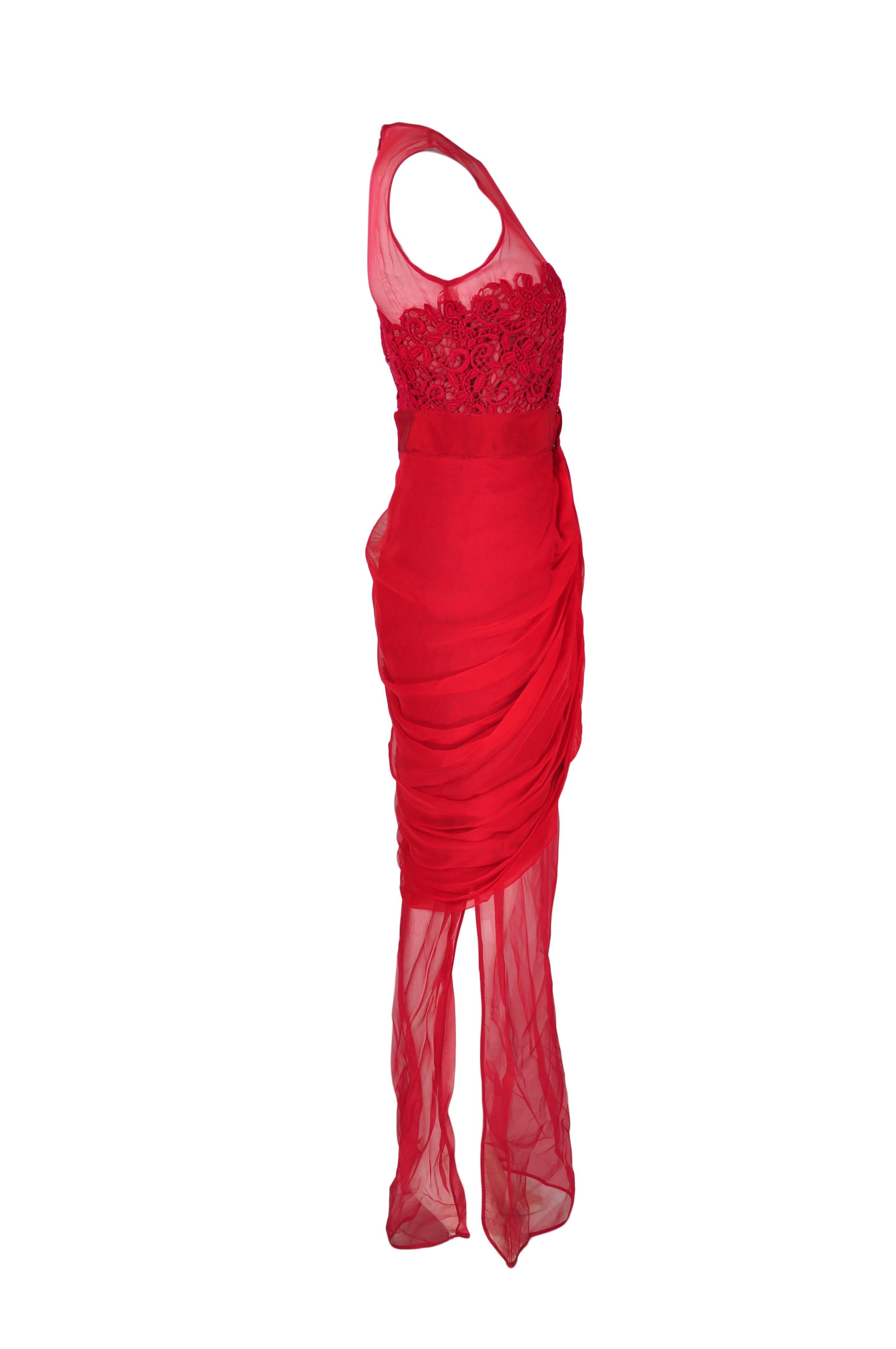 Women's Giambattista Valli Red & Sheer Guipure Lace Appliqued Evening Dress For Sale