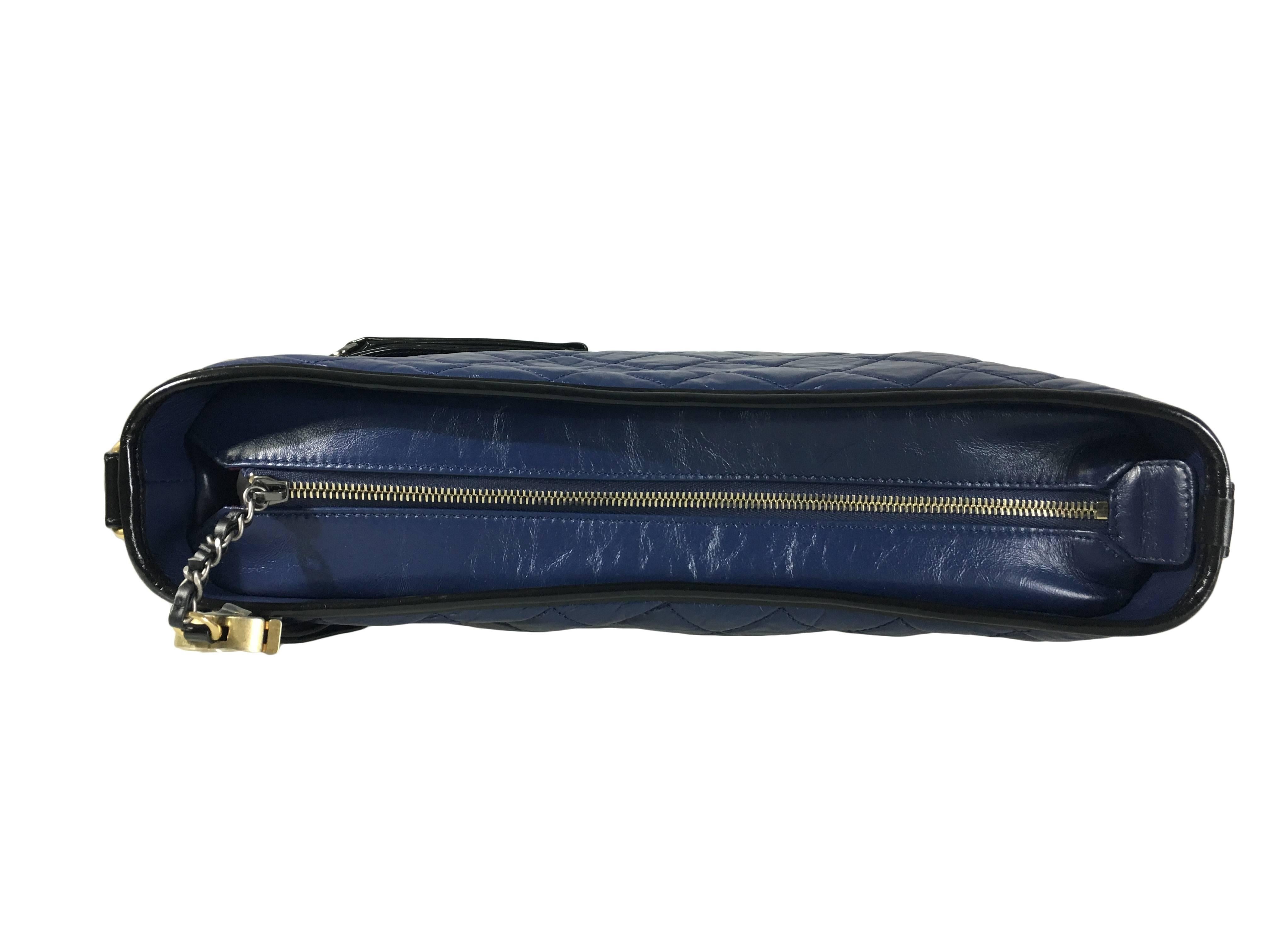 Chanel Black/Navy Gabrielle Large Hobo Bag New For Sale 2