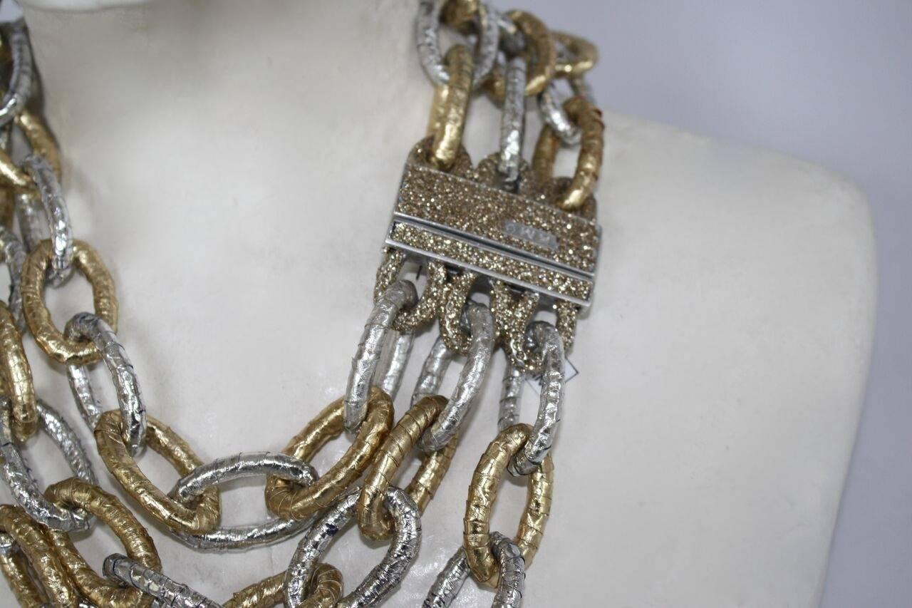 KMO Paris - Collier à maillons multiples en cuir doré et argenté Neuf à Virginia Beach, VA