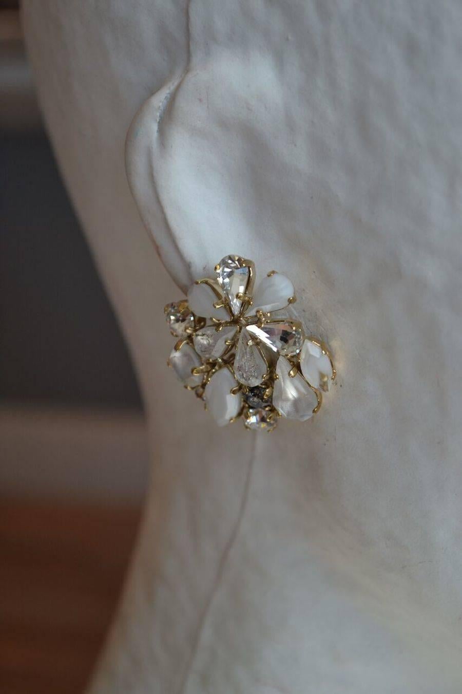 Philippe Ferrandis Glass & Swarovski Crystal Floral Motif Round Clip Earrings In New Condition In Virginia Beach, VA
