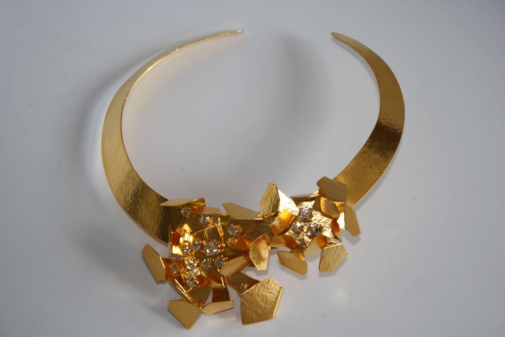 Modern Herve van der Straeten Gilded Brass Crystal Floral Motif Torque Necklace