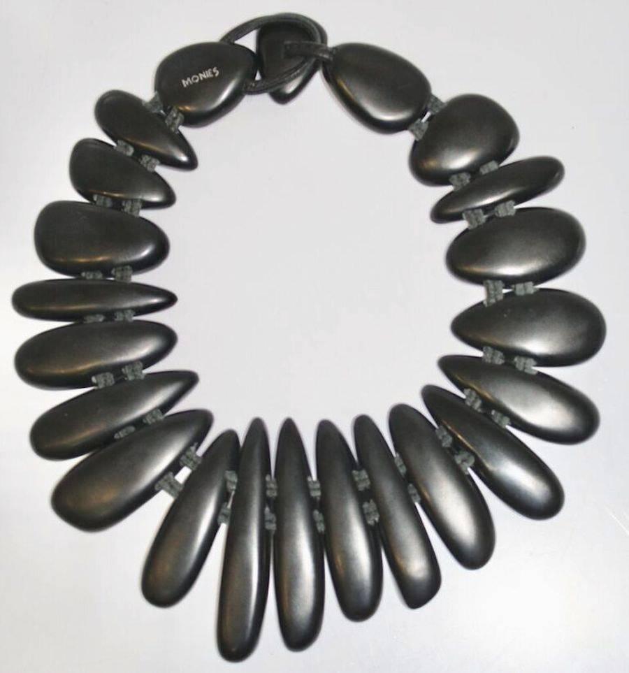 Monies Black Polyester and Mother of Pearl Reversible Choker Necklace In New Condition In Virginia Beach, VA