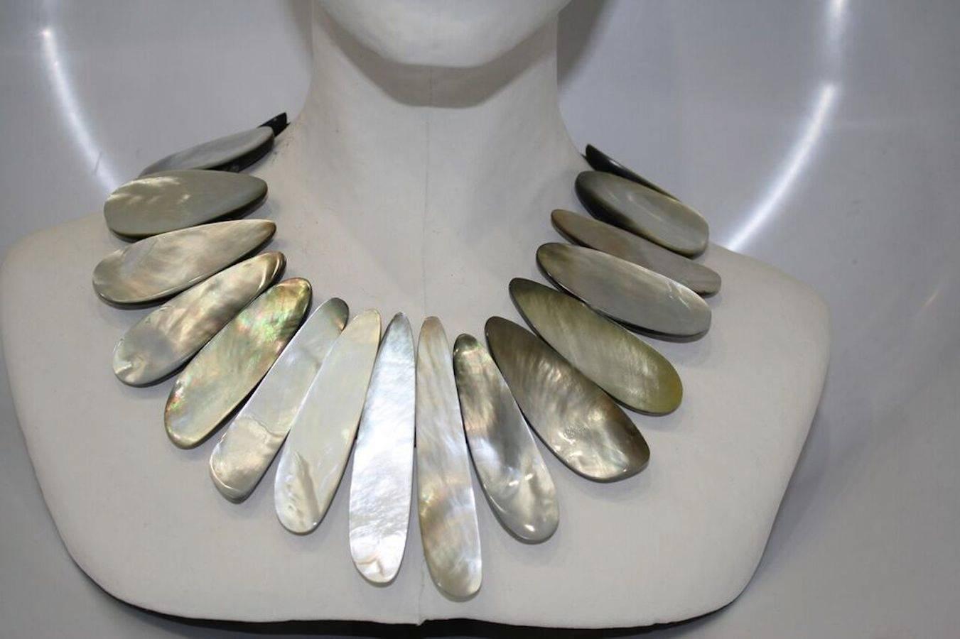 mother of pearl choker necklace