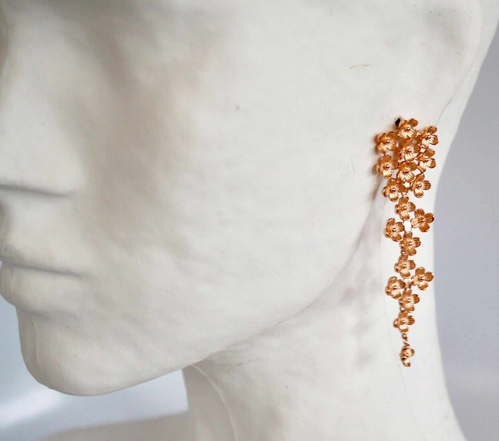 Ambre et Louise Rose Gold Daisy Statement Earrings In New Condition In Virginia Beach, VA