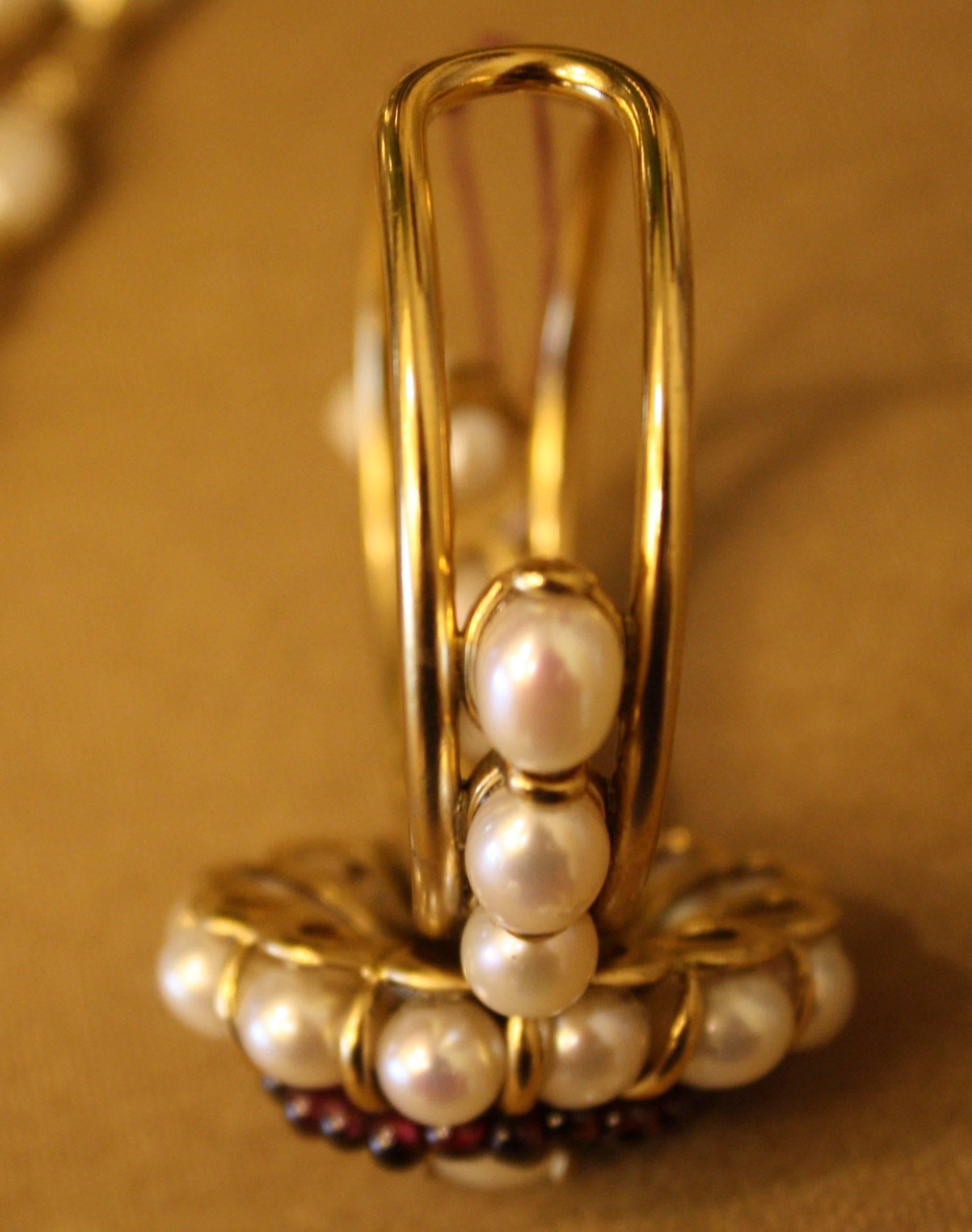Goossens Paris Natural Pearl and Garnet Cuff Bracelet In New Condition In Virginia Beach, VA