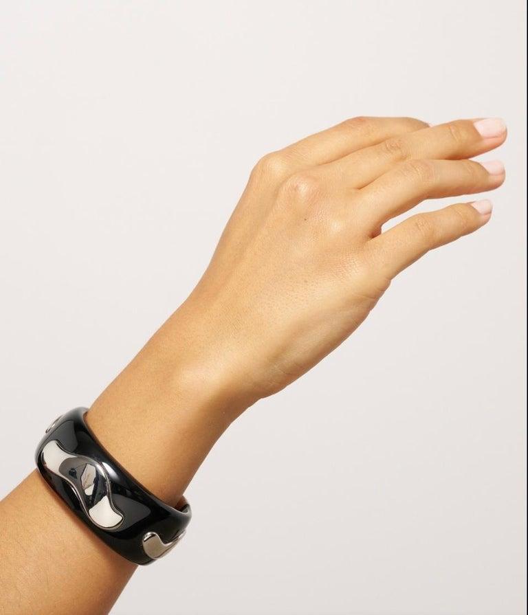 Philippe Ferrandis Pendants d'oreilles Wave en argent et noir Unisexe en vente
