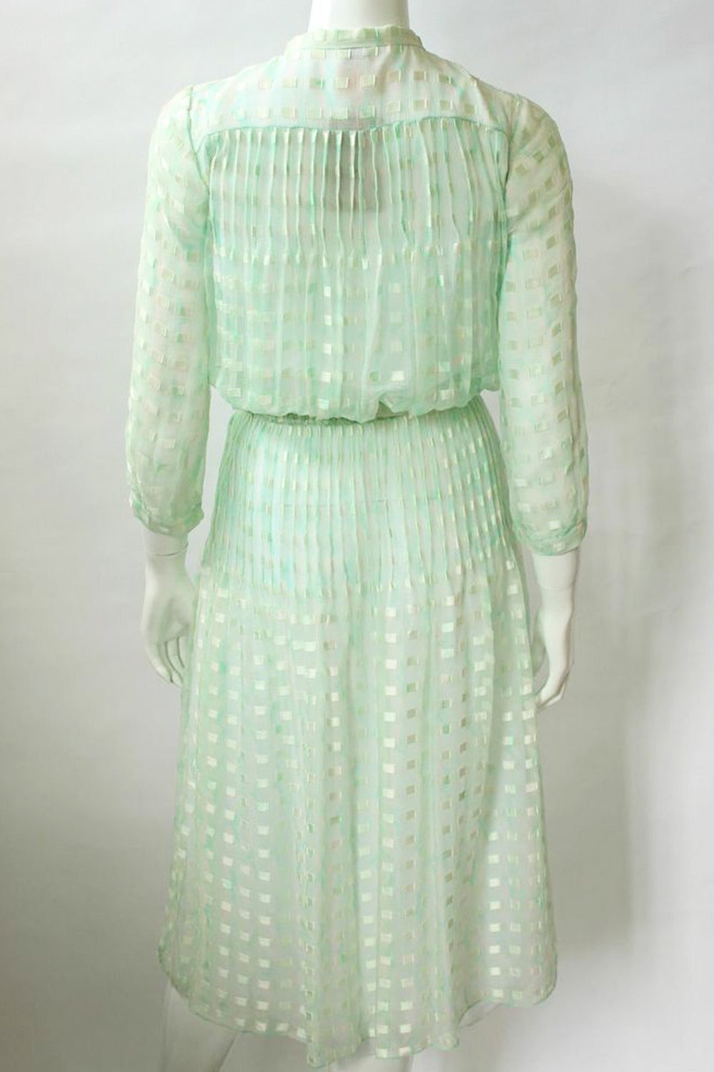 Vintage Courreges 1970s Green Silk Lawn Dress In Excellent Condition For Sale In New York, NY