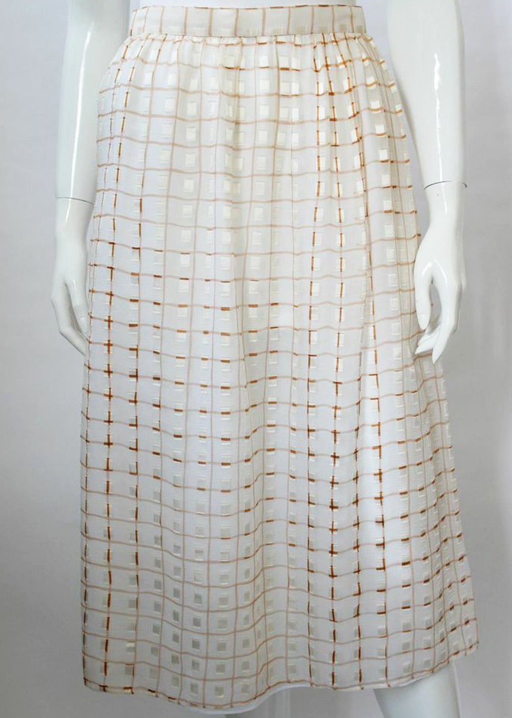 Vintage 1970s Courreges Tan and Cream Silk Skirt & Top Ensemble In Excellent Condition For Sale In New York, NY