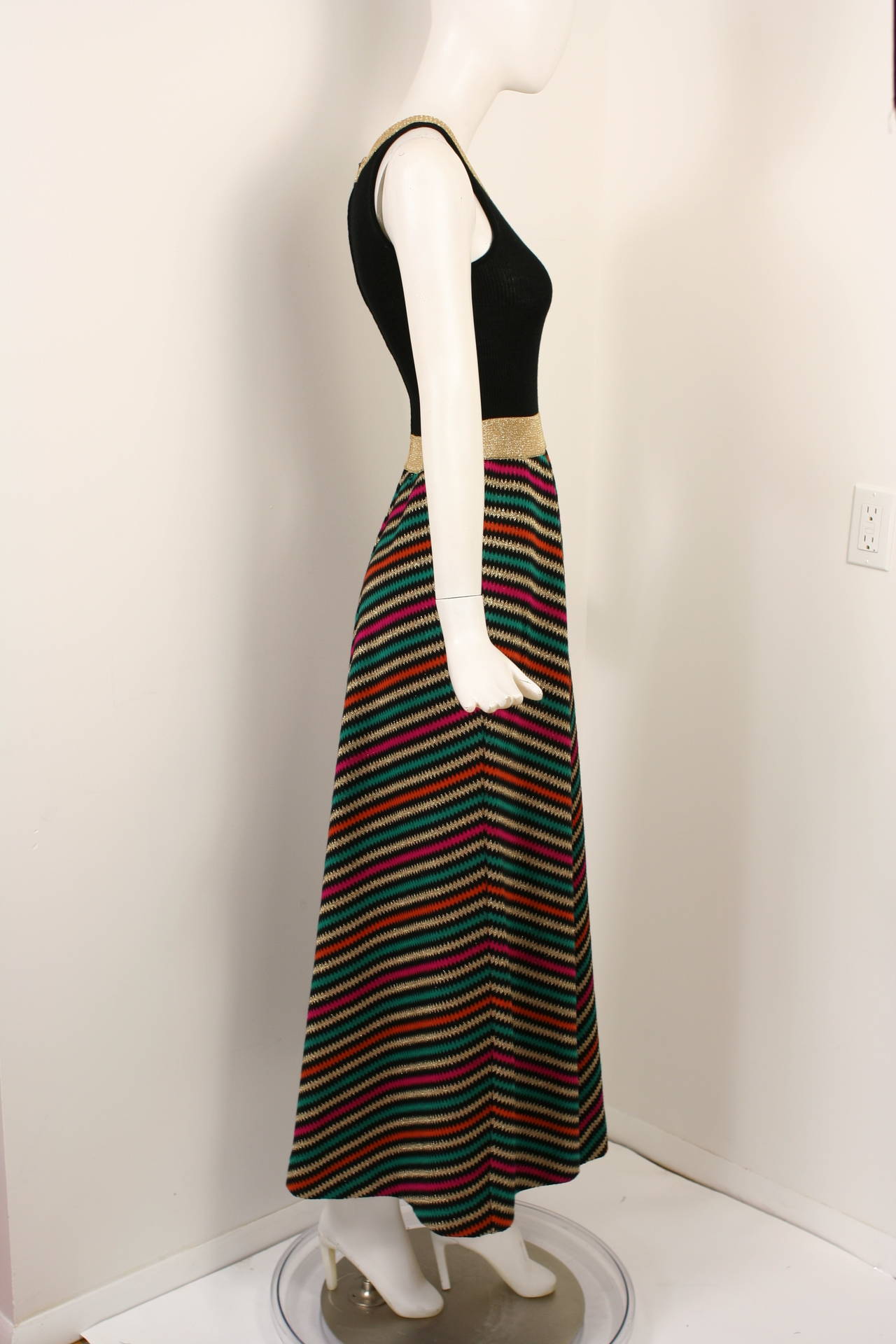 1970s Vintage Crissa Linea Italiana Knit Lame Maxi Dress In Excellent Condition For Sale In New York, NY