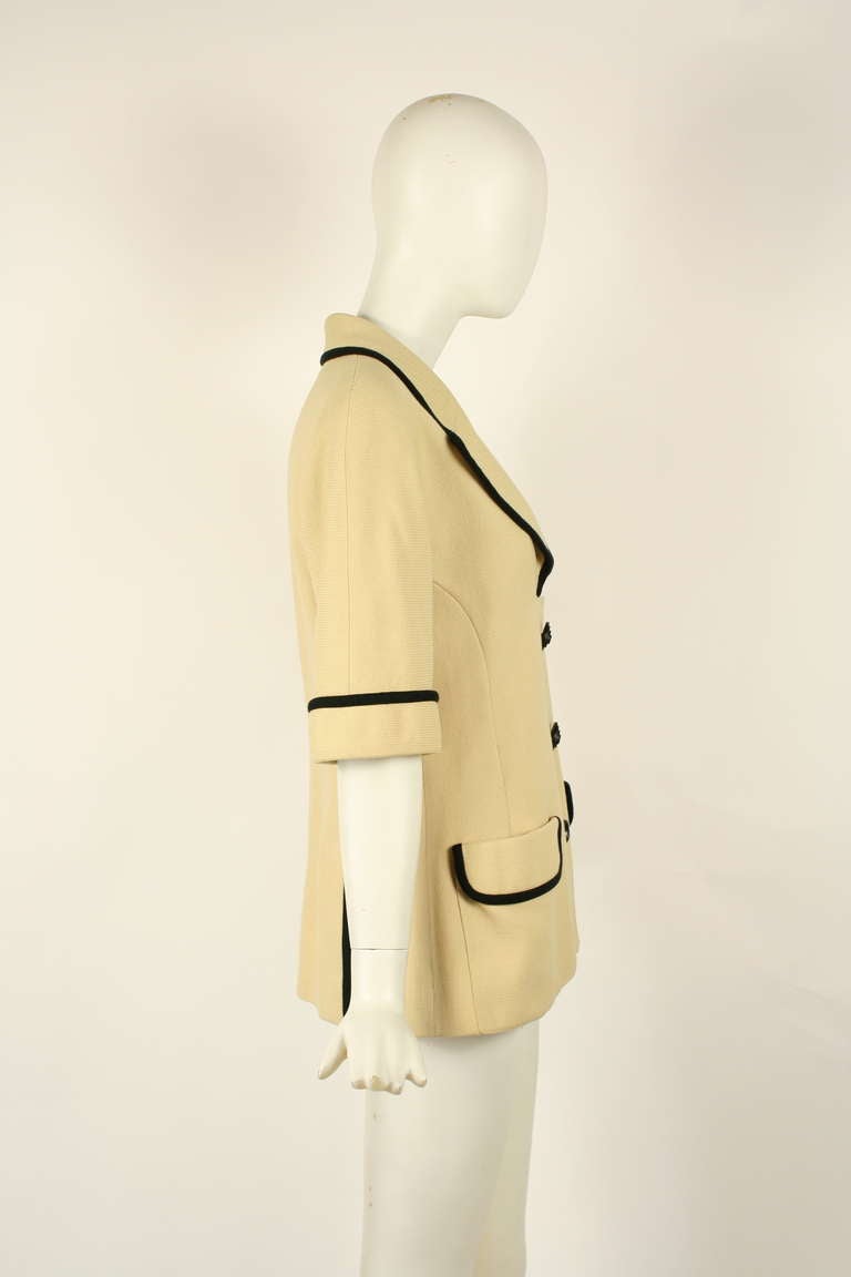 Karl Lagerfeld Cream and Black Jacket Blazer In Excellent Condition For Sale In New York, NY