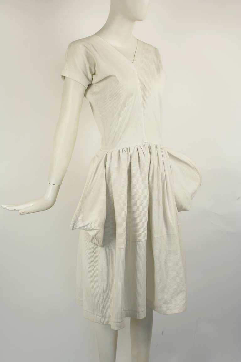 Comme des Garçons White Sculptural Dress In Excellent Condition For Sale In New York, NY