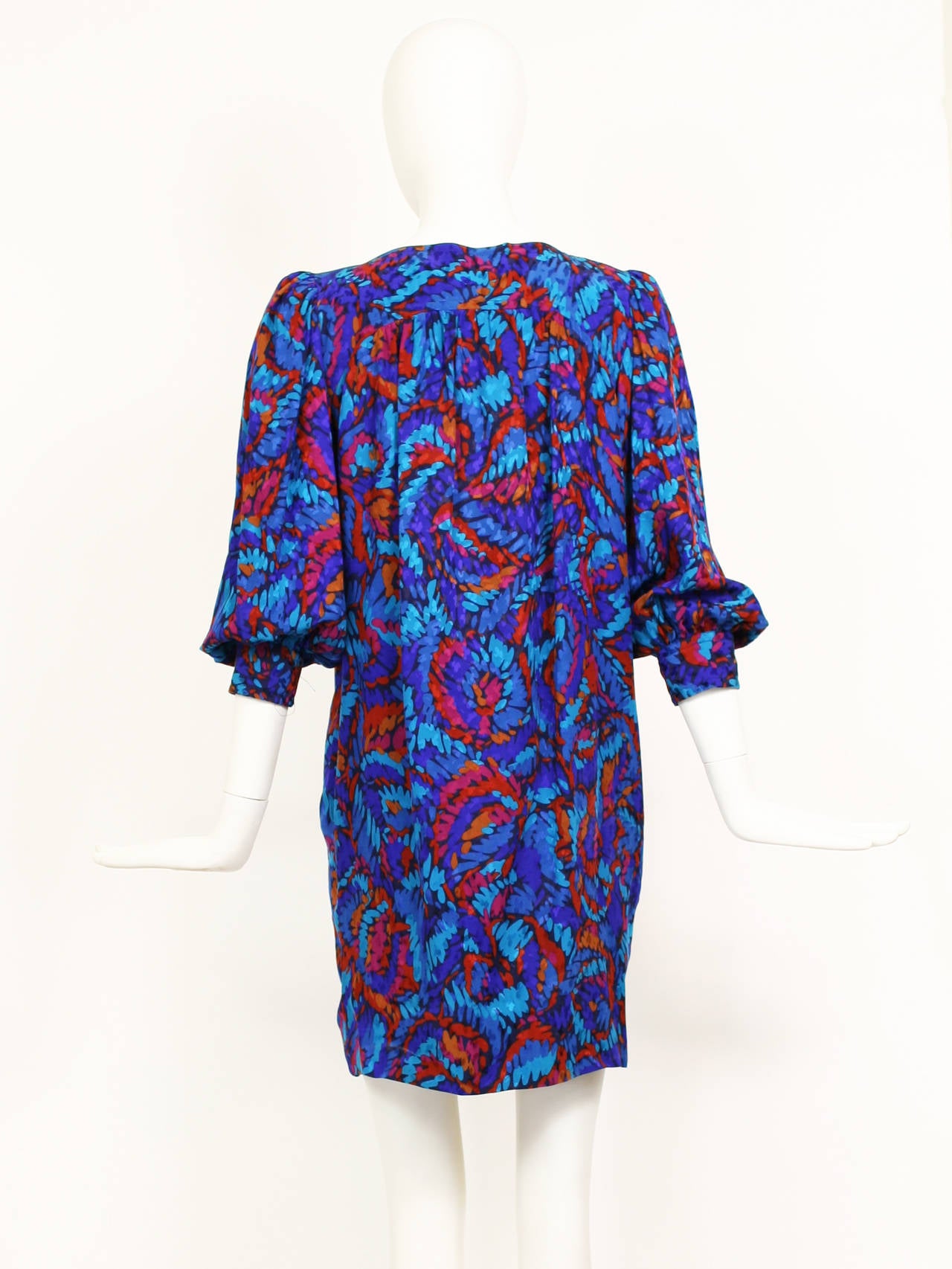 Women's Vintage Yves Saint Laurent Silk Blue and Purple Print Dress For Sale