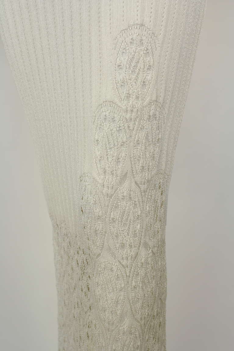 John Galliano White Open Knit Resort Dress / Beach Wedding In Excellent Condition For Sale In New York, NY