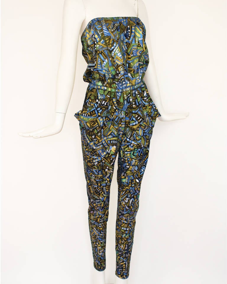 Juliana Lazzaro Hand Painted Jumpsuit

Lazzaro has exhibited her work at the National Academy Museum and the Cork Gallery at Lincoln Center. 2008 saw her Los Angeles debut at the Modernism Today installation at LAX. In 2011, Lazzaro's set design