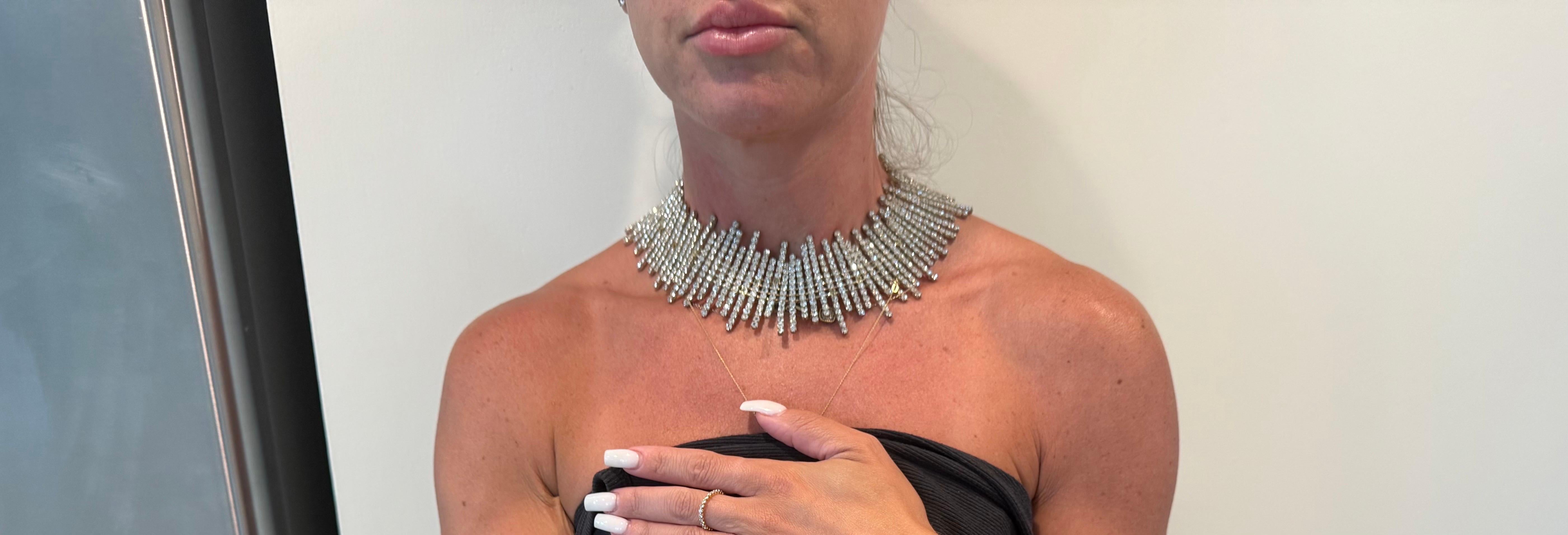 Adjustable Crystal Twig Necklace with Lobster Clasp In New Condition For Sale In Miami Beach, FL