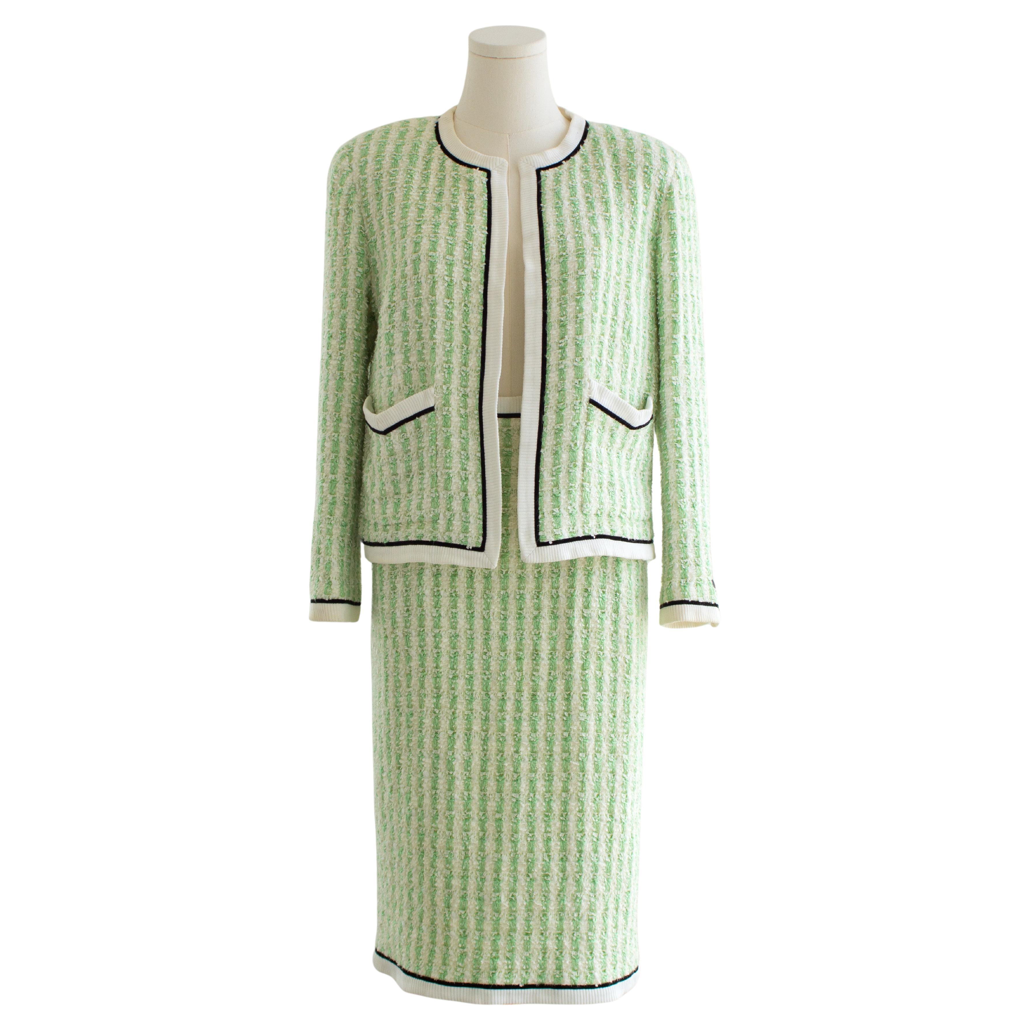 Chanel Vintage S/S 1992 Green White Fantasy Tweed Jacket Skirt Suit