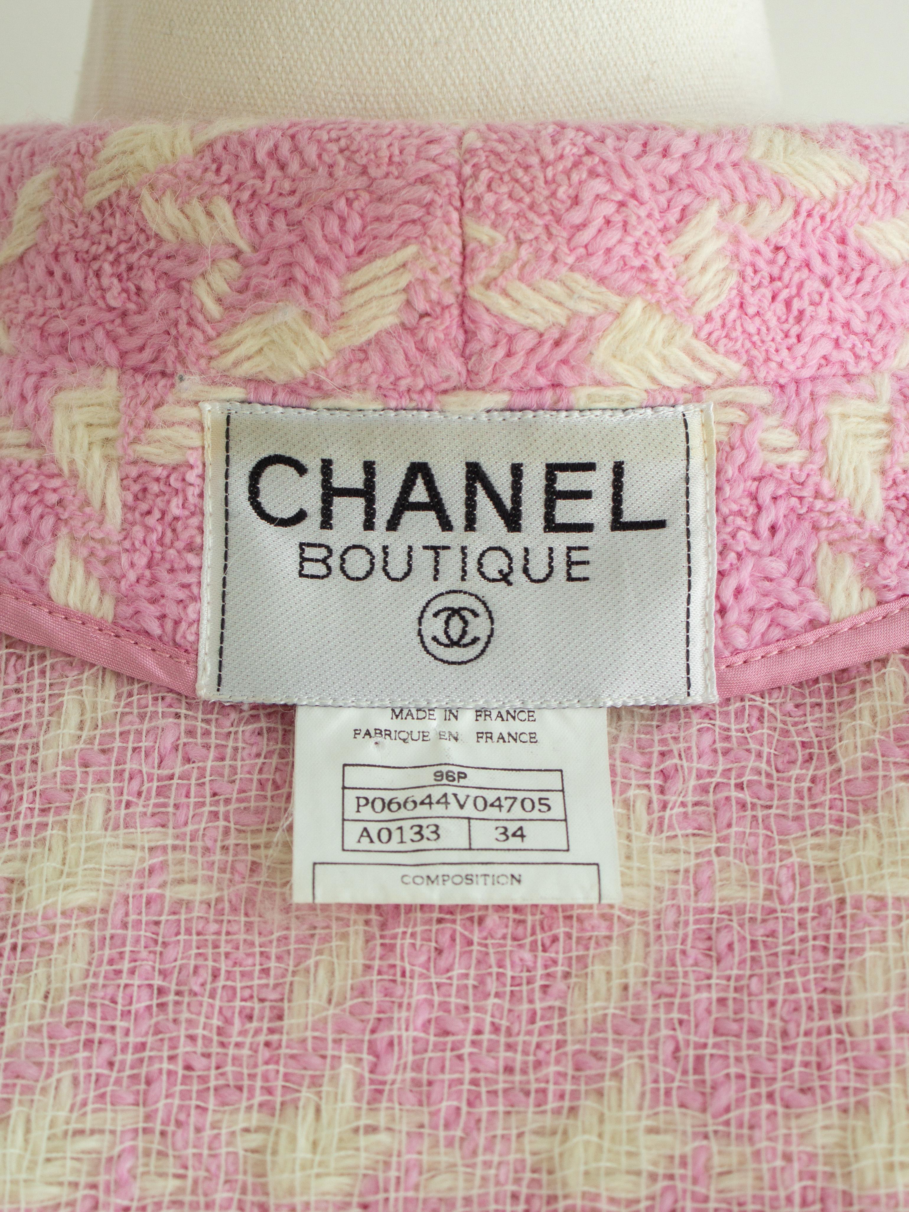 Seltene Chanel Vintage F/S 1996 Barbie Rosa Weiß karierte Tweed CC 96P Jacke im Angebot 4