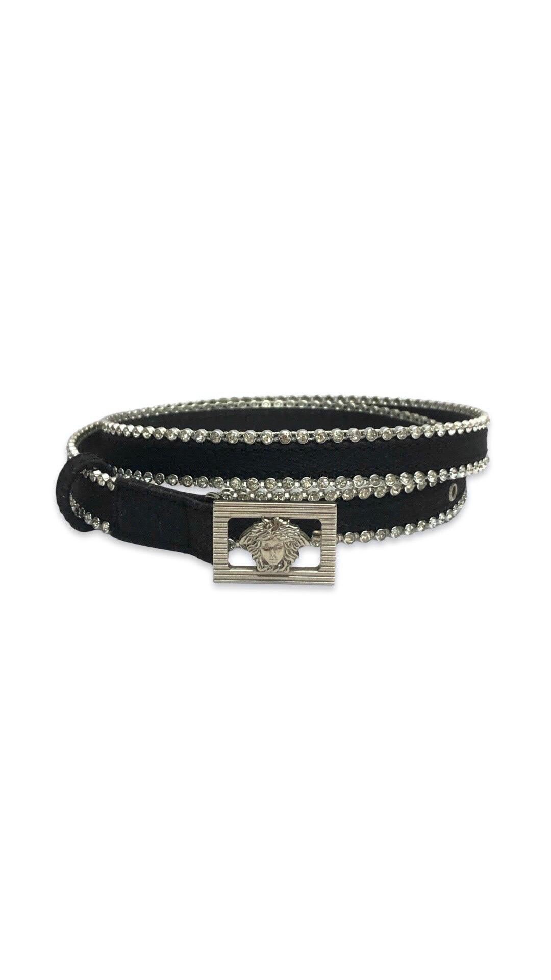 - Vintage 90s Gianni Versace black satin and rhinestone trim with silver medusa buckle closure belt. 

- Made in Italy. 

- Size 75/30. 

