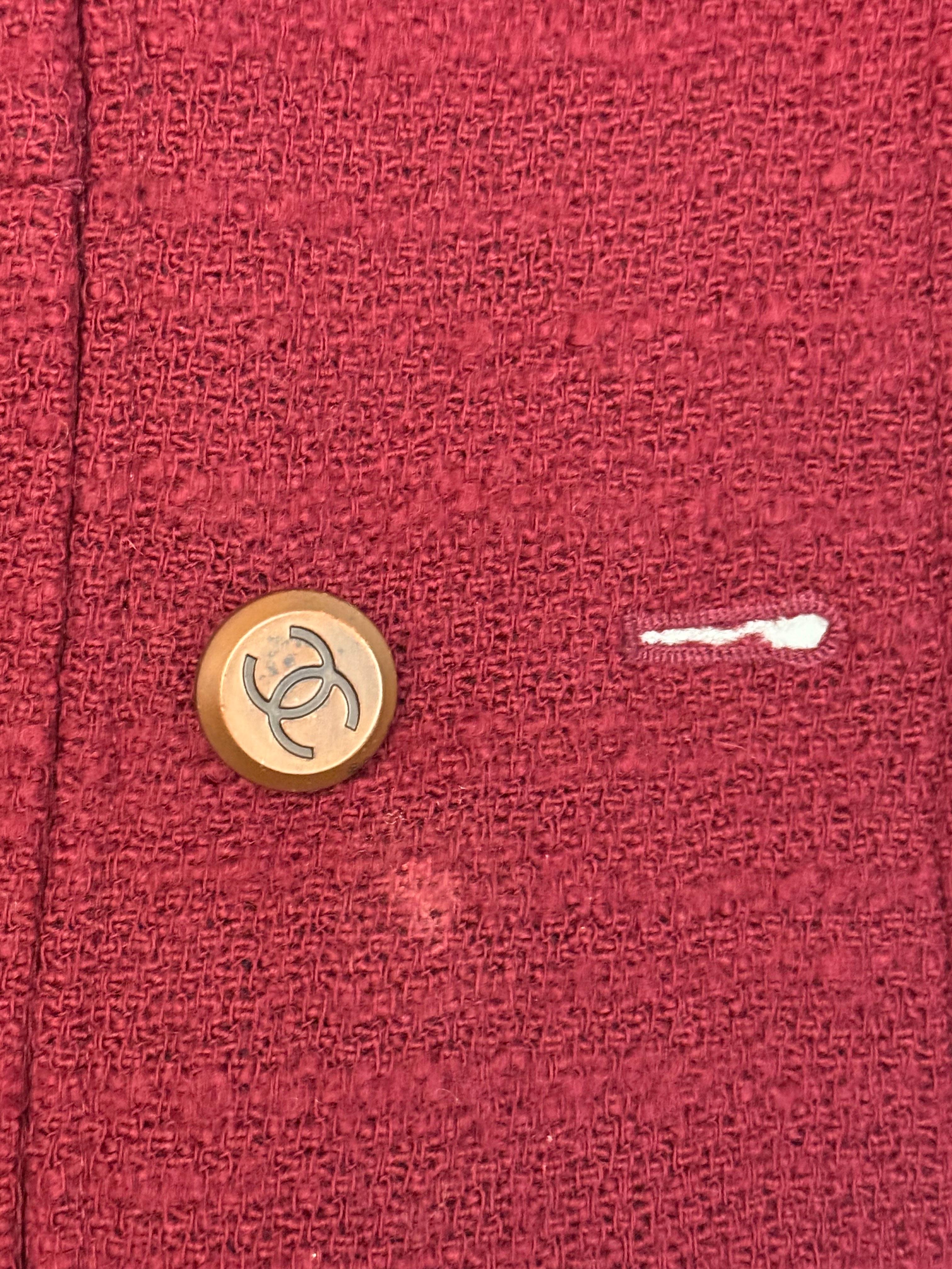Chanel Burgunderrote Wolljacke mit Kragen im Angebot 2
