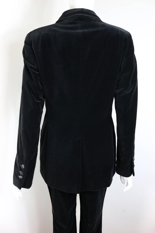 Women's Unworn 1996 Iconic Gucci By Tom Ford Black Velvet Tuxedo Suit For Sale